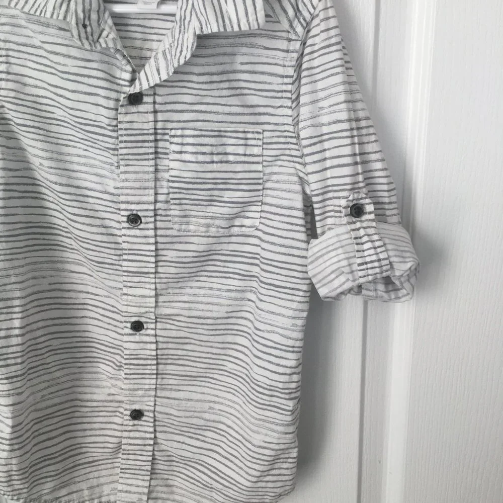The Children's Place Button Down Shirt Boys Size S 5/6 White Gray Stripes